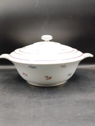 Sopera porcelana francesa UML
