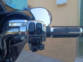 Harley Davidson Street Glide Negra