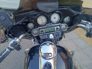 Harley Davidson Street Glide Negra