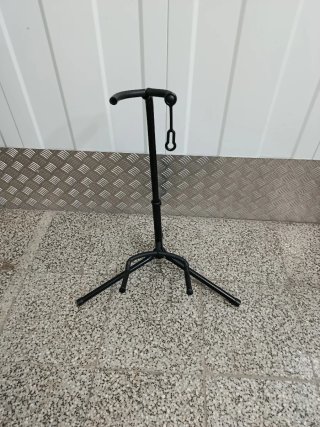 Atril Partitura + Soporte guitarra+ Soporte Piano
