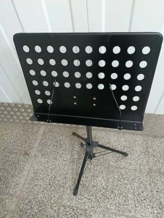 Atril Partitura + Soporte guitarra+ Soporte Piano