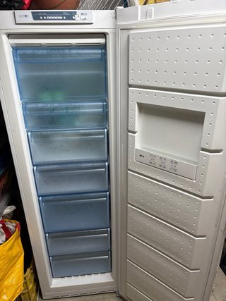 Congelador Vertical Balay A+