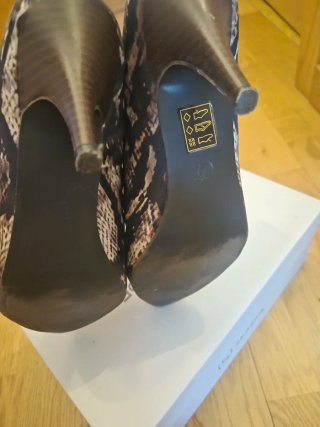 Zapatos Benini Talla 37