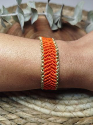 Pulsera Macramé Naranja y Dorado