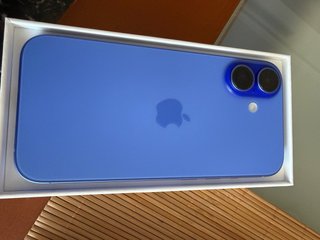 iPhone 16 128GB Azul
