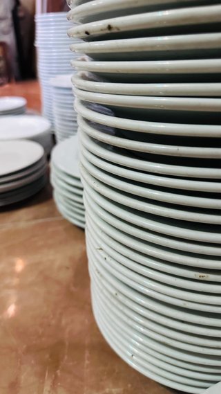 Vajilla de porcelana blanca