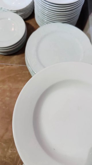 Vajilla de porcelana blanca