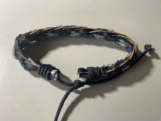 Pulsera trenzada ajustable
