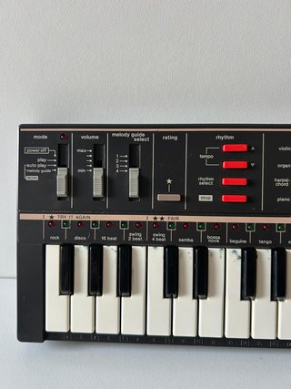 Teclado Casio PT-82 funciona falta tapa de pilas