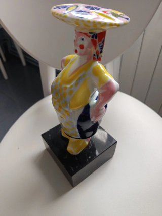 Figura Sargadelos pescadora
