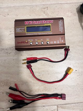 Cargador Baterías Lipo B6 V3 + 4 Baterías