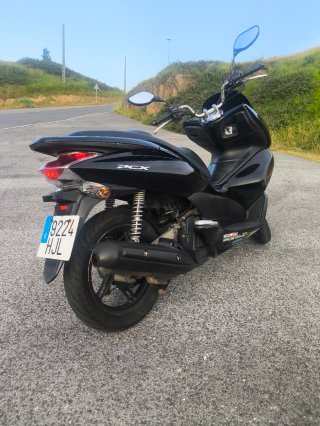 Honda PCX 125 Negra