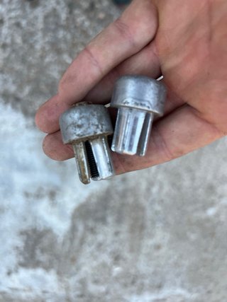 Despiece Yamaha Aerox - varias cosas de la moto