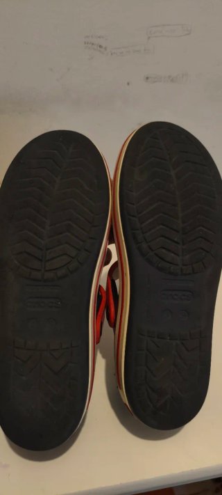 Sandalias Crocs Niños Azul y Rojo