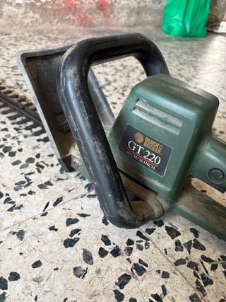 Cortasetos Black & Decker GT220