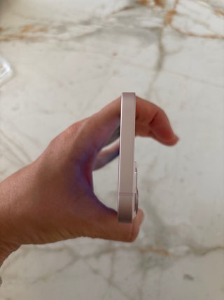 iPhone 13 Rosa como nuevo