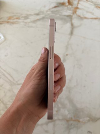 iPhone 13 Rosa como nuevo