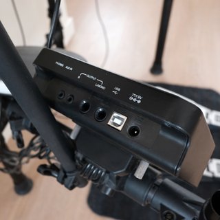 Batería Electrónica Alesis DM Lite