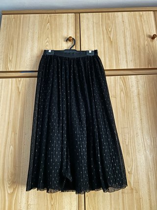 Falda negra con estrellas plateadas niña