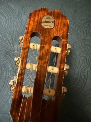 Guitarra Clásica artesana Admira Maria + Funda