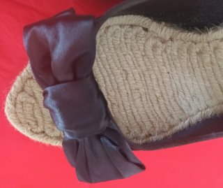Sandalias cuña marrón chocolate con lazo