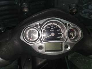 Yamaha Xcity SG190 Maxi Scooter Gris