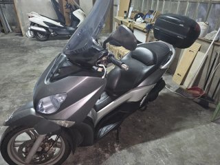 Yamaha Xcity SG190 Maxi Scooter Gris