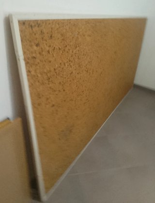 Tablón de corcho grande escolar