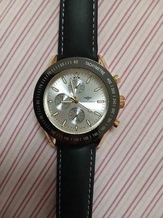 Reloj Geneva Design Negro y Dorado