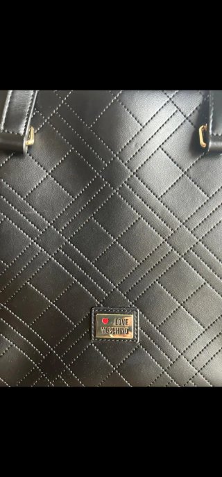 Bolso Love Moschino Negro y Dorado