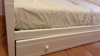 Cama nido de madera blanca, del corte inglés.