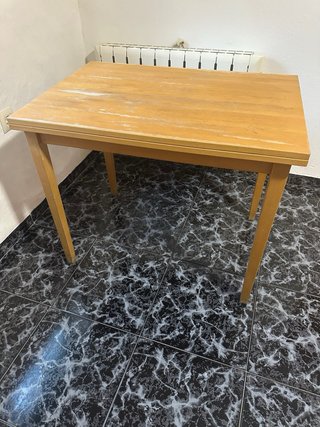 Mesa plegable de madera