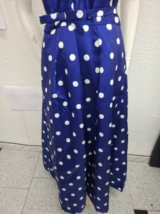 Vestido azul de lunares para evento