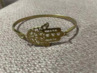 Pulsera  Acero Dorado mano de fatima