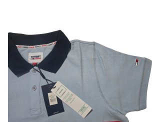 Polo Tommy Jeans azul claro