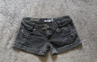 Lote Verano: Camisa Negra y Shorts y top dorado