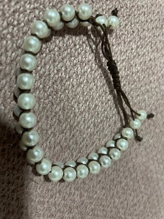 Pulseras artesanales perlas y cordón turquesa