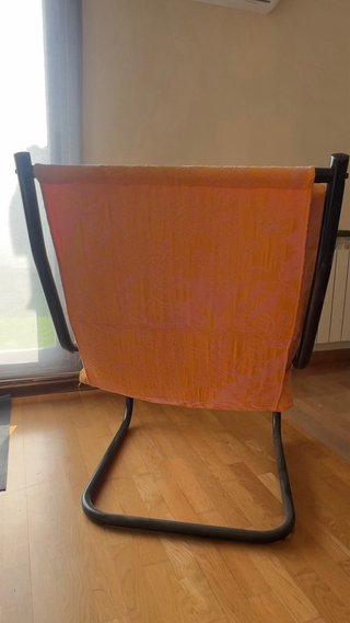 Sillón tela naranja y rosa