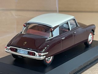 CITROËN DS19 DS 19 (1957) matrícula Granada 1:43