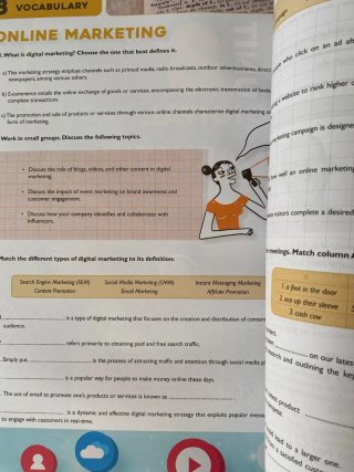 Libro de texto English for Marketing and Publicity