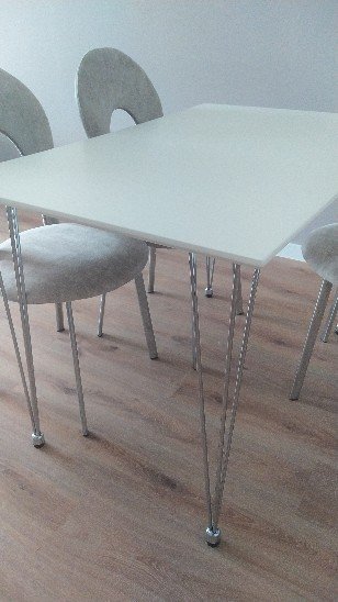 Mesa y 4 Sillas Cocina