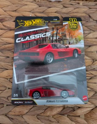 Hot Wheels Ferrari Testarossa Modern Classics