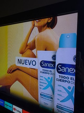 TV Samsung Plasma y Mueble Beige