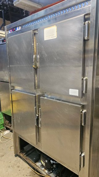 Cámara frigorífica industrial 4 puertas