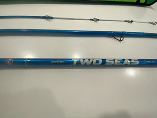 Caña Surfcasting Akami Two Seas