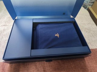 Sony PS4 Pro 500 Million Limited Edition 2TB