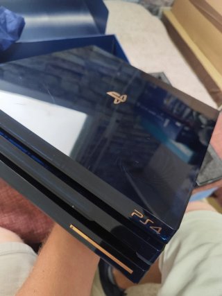 Sony PS4 Pro 500 Million Limited Edition 2TB