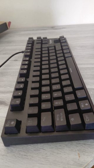 Teclado Mecánico Tempest K11 Ocre