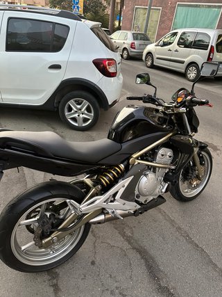 Kawasaki ER6n 650 2005 Negra