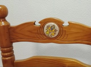 Lote comedor rústico: mesa, 4 sillas y alacena